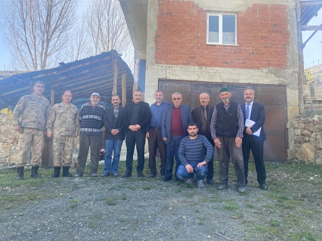 Kaymakamımız Abdulkadir Çelik Üçköse Mahallesi’ni  ziyaret ederek vatandaşlarımızla bir araya geldi.